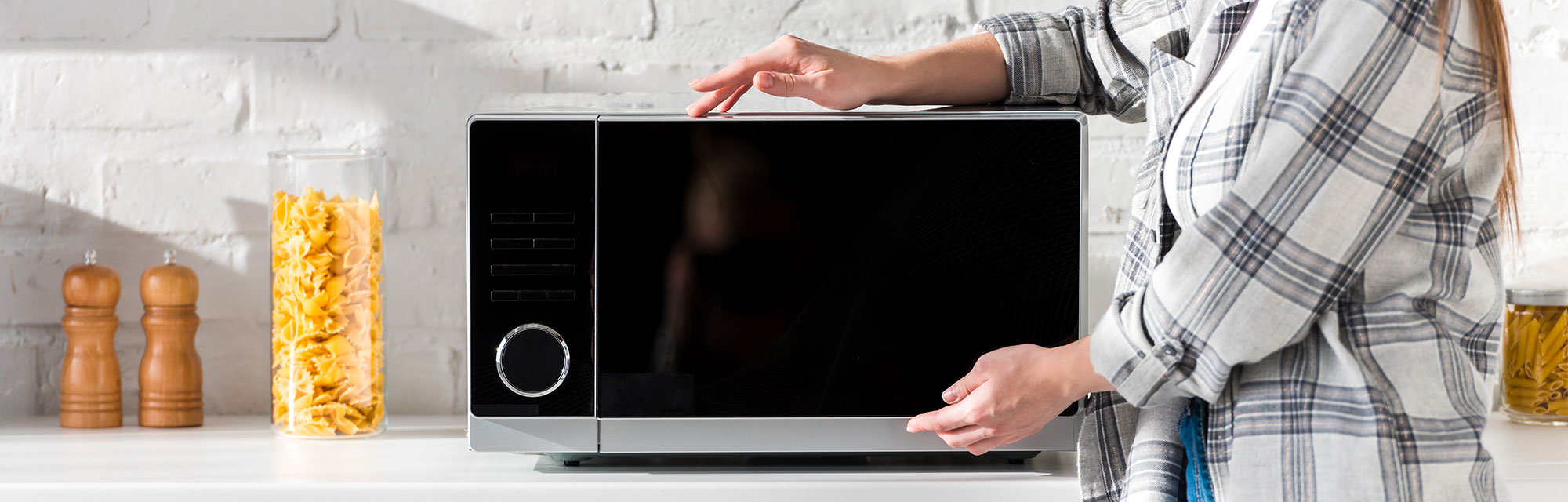 Inspección de un horno microondas: control de calidad e inspección pre-embarque (PSI)